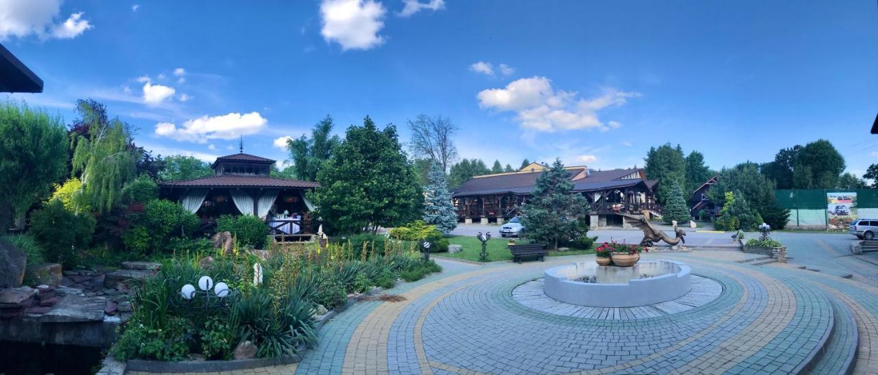 Міні-Готель "Еко" Kamianets-Podilskyi Exterior photo
